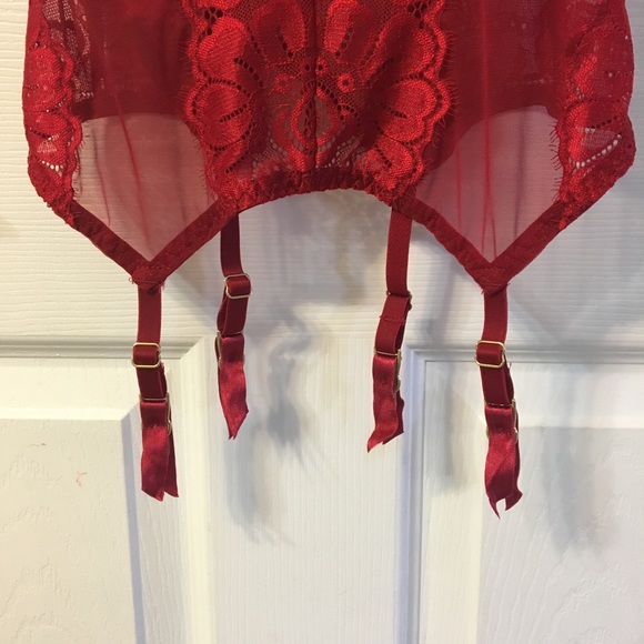 La Senza Sexy Red Merrywidow 2 piece set - Picture 4 of 8